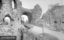 Castle c.1937, Pevensey