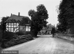 Ball Road 1929, Pewsey