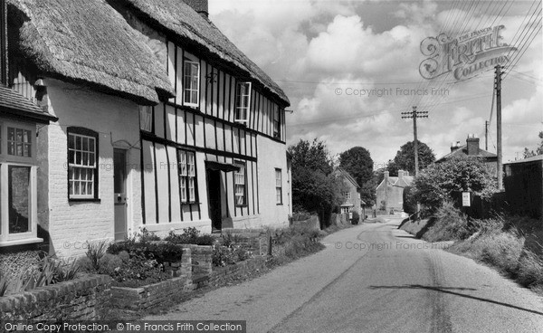 Photo of Pewsey, Ball Road c.1960