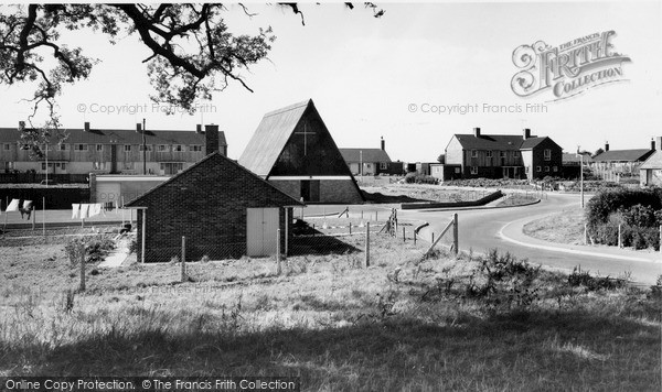 Photo of Pewsey, Broadfields c.1965
