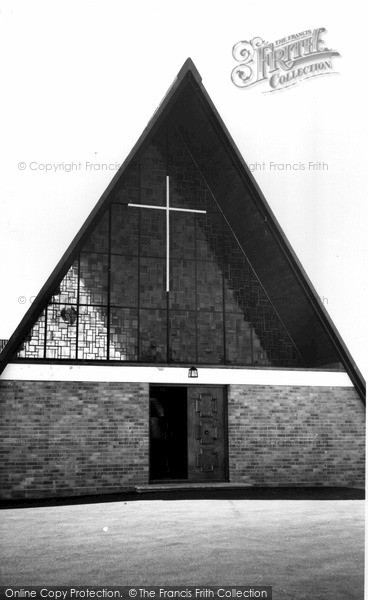 Photo of Pewsey, Broadfields Catholic Church c.1965