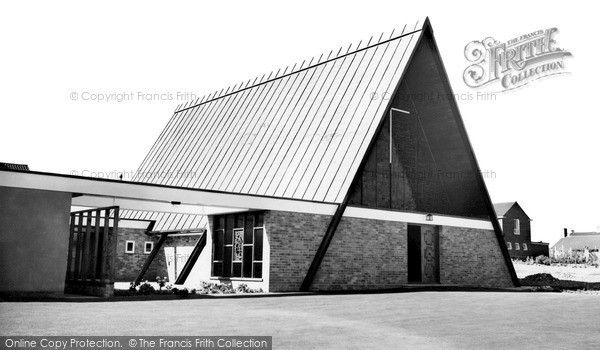 Photo of Pewsey, Broadfields Catholic Church c.1965