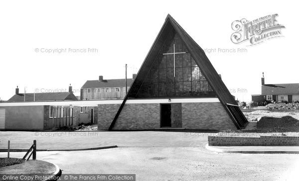 Photo of Pewsey, Broadfields Catholic Church c.1965