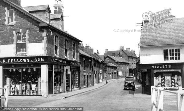 Photo of Pewsey, High Street c.1950