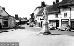 King Alfred Statue And River Street c.1960, Pewsey