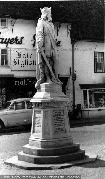 Photo of Pewsey, King Alfred Statue c.1960