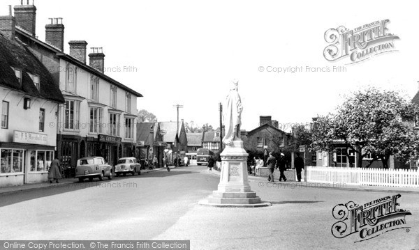 Photo of Pewsey, Market Place c.1960