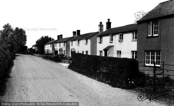 Photo of Pewsey, Raffin Lane c.1960