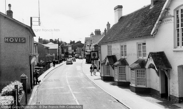 Photo of Pewsey, Royal Oak, North Street c.1960