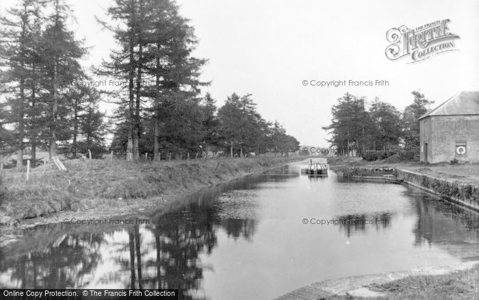 Photo of Pewsey, The Canal 1929