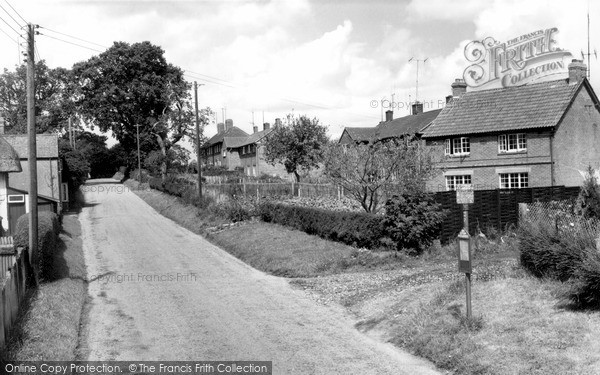 Photo of Pewsey, Wilcot Road c.1960