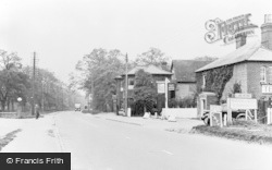 The Main Road c.1950, Phoenix Green
