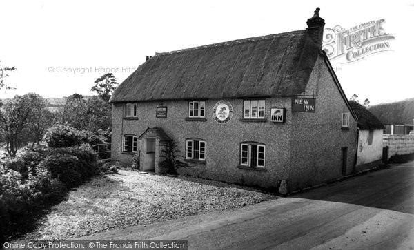 Photo of Piddlehinton, The New Inn c.1955