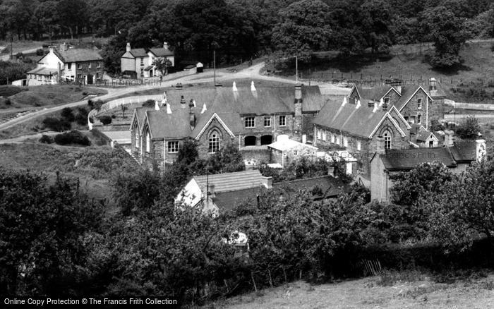 Photo of Pillowell, The School c.1965
