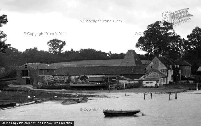 Photo of Pin Mill, Harry King, Yacht & Boat Builders 1921