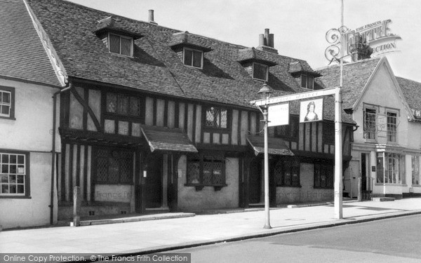 Photo of Pinner, The Queens Head c.1955