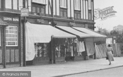 A London Road Shop c.1955, Pitsea