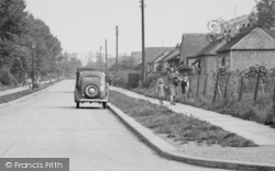 Mother And Children In Crest Avenue c.1955, Pitsea