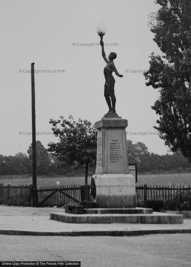 Pitsea, War Memorial c1955