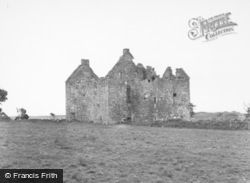From The North West 1953, Pittarthie Castle