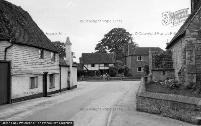 Plaistow, the Sun Inn c1955 Photo of Plaistow, The Sun Inn c.1955