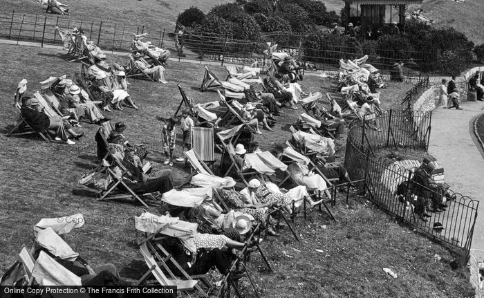 Photo of Plymouth, Deck Chairs On The Hoe 1934