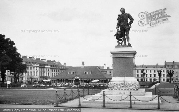 Photo of Plymouth, Drake's Statue 1930