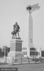 Drakes Memorial c.1955, Plymouth