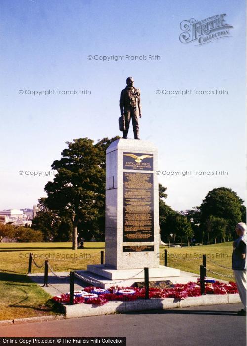 Photo of Plymouth, International Air Monument 2001