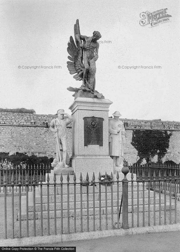 Plymouth, Royal Marine War Memorial 1924