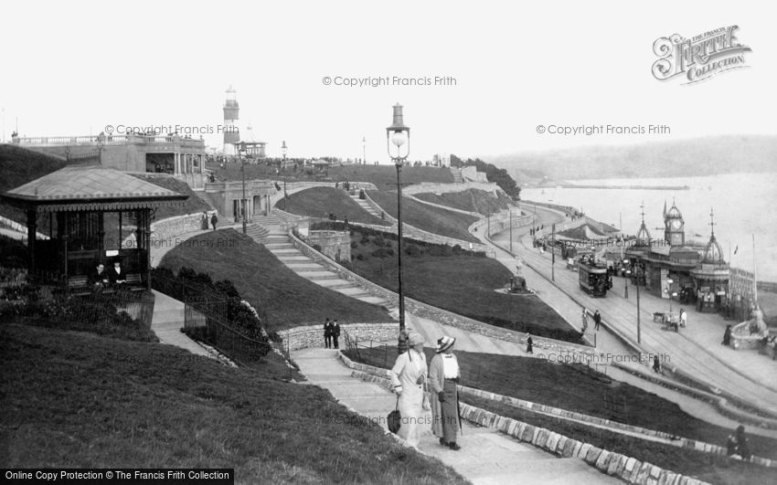 Plymouth, the Hoe, Smeaton's Tower and Bandstand 1913