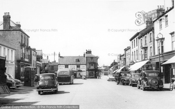 Photo of Pocklington, Market Place c.1960