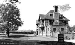 The Horse And Groom c.1970, Polegate