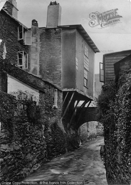 Photo of Polperro, House On The Props 1924