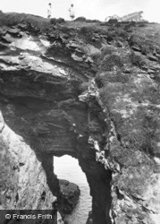 Lundy Bay, A Natural Arch  c.1930, Polzeath