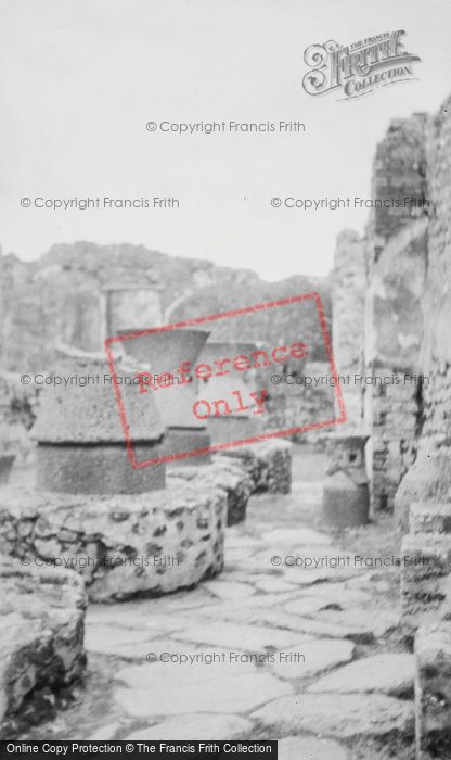Photo of Pompeii, Pistrinum c.1930