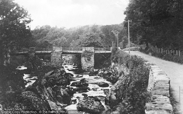 Photo of Pont Y Pant, River, Bridge And Road c.1935