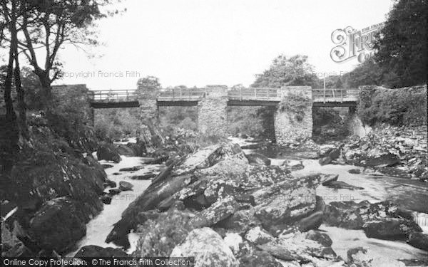 Photo of Pont Y Pant, The Bridge c.1935