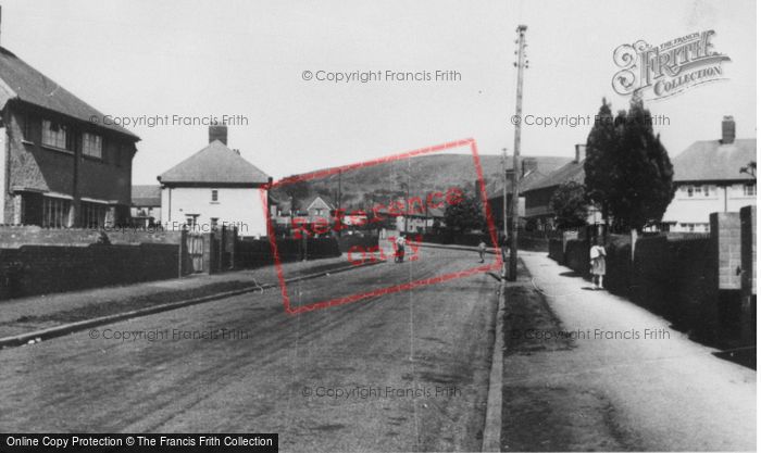 Photo of Pontarddulais, Heol Y Waun Road c.1955