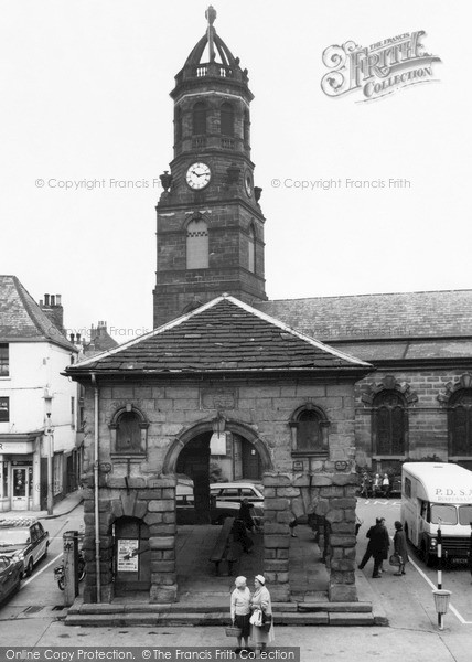 Photo of Pontefract, Church Of St Giles And Buttercross 1964