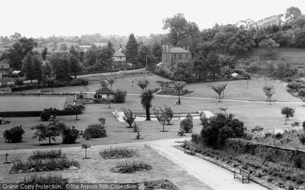 Photo of Pontefract, Friarwood Valley Gardens c1960