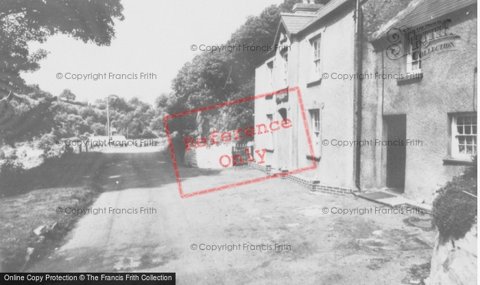 Photo of Pontfaen, Dyffryn Arms c.1955
