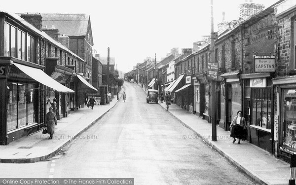 Photo of Pontycymer, Oxford Street c1955