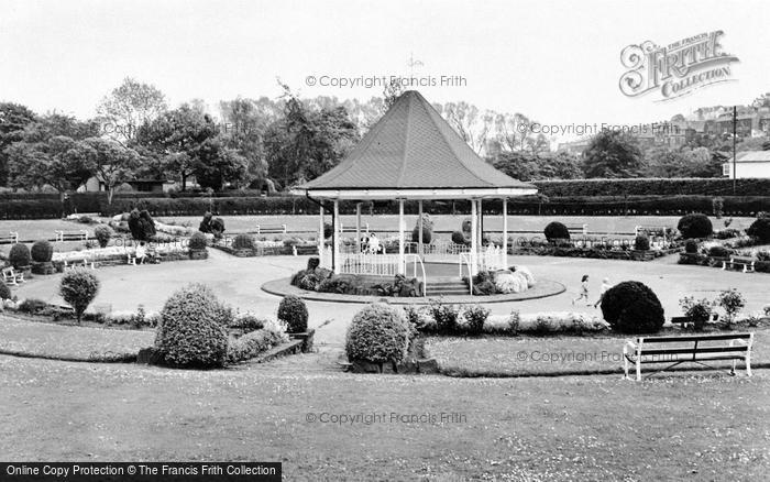 Photo of Pontypridd, Sunken Gardens, Ynysangharad Park c.1960
