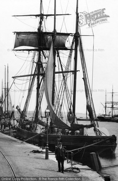 Photo of Poole, Barges At The Quay 1908