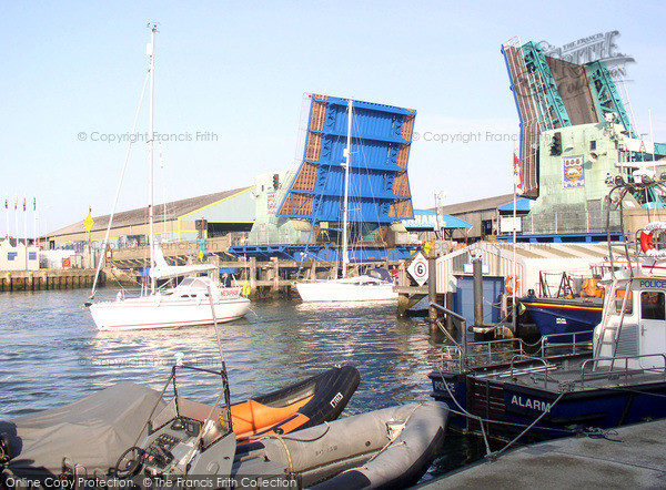 Photo of Poole, Lifting Bridge 2004