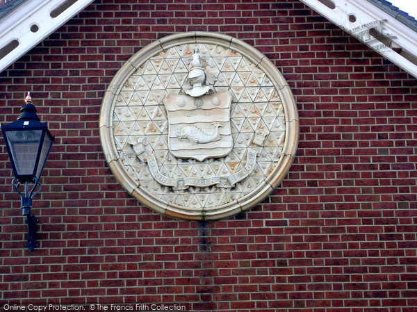Photo of Poole, Park Keeper's Lodge, Coat Of Arms 2004