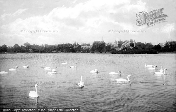 Photo of Poole, Park Lake 1912