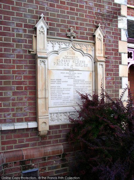 Photo of Poole, Park, Pottery Plaque 2004