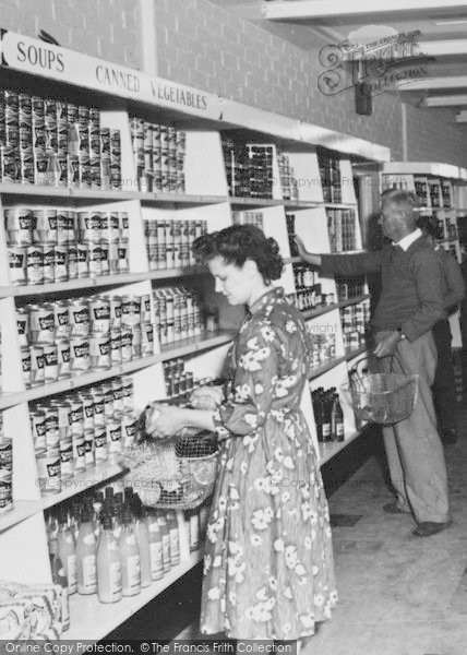 Photo of Poole, Rockley Park Supermarket, Shoppers c.1960